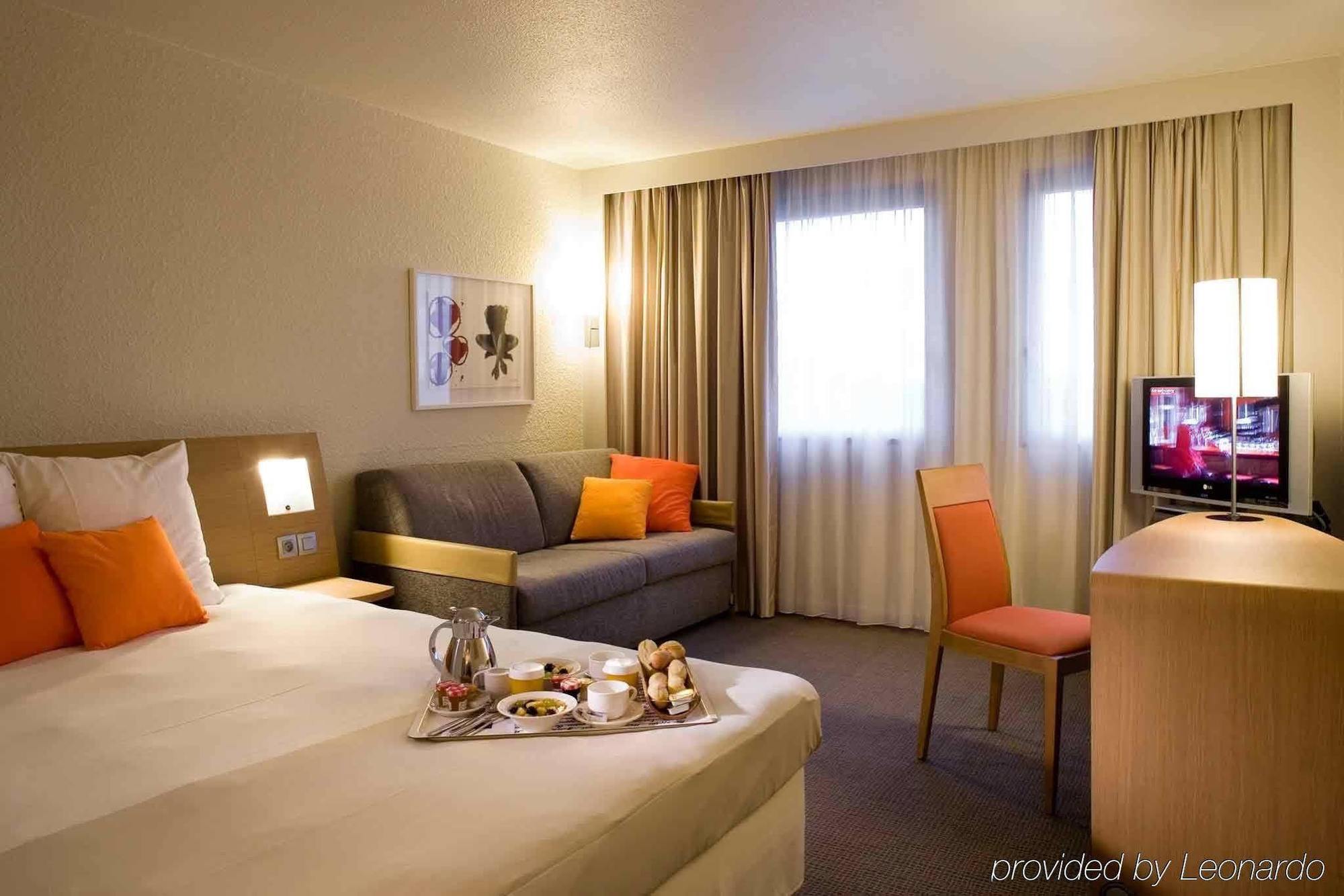 Novotel Strasbourg Centre Halles Esterno foto